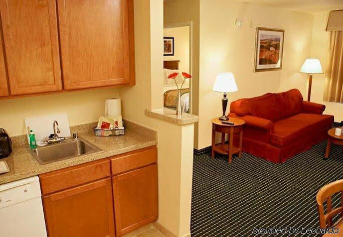 Towneplace Suites Thousand Oaks Ventura County Exterior foto